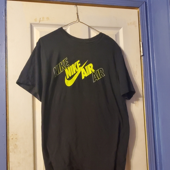 nike neon tee